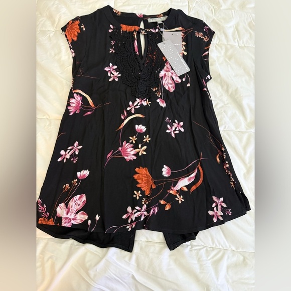 Daniel Rainn Tops - Daniel Rainn Black Blouse with Pink Floral Design - NWT - XS
